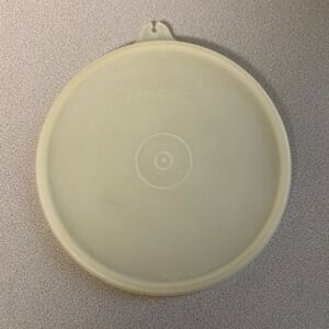 Tupperware Round Lid Beige Plastic 238-44 Made in USA Replacement Used/pre-owned